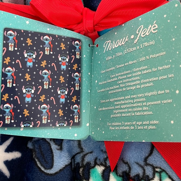 *BRAND NEW* Disney Lilo & Stitch Christmas Throw Blanket - Picture 6 of 6